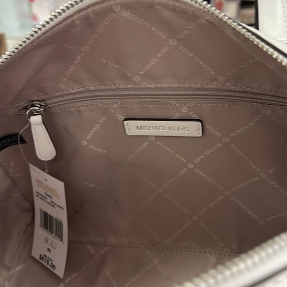 MICHAEL KORS JST TRAVEL MD DUFFLE SATCHEL SHOULDER CROSSBODY BAG MK  OPTIC WHITE - Picture 16 of 16